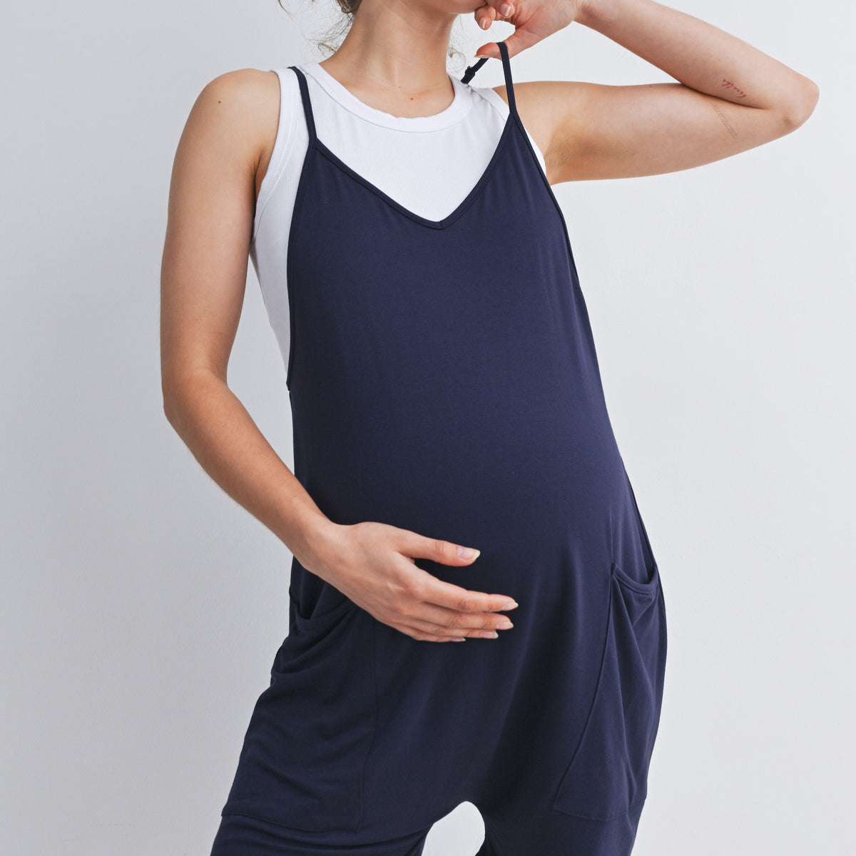 Relaxed Fit Adjustable Straps Sleeveless Maternity Romper with Pockets