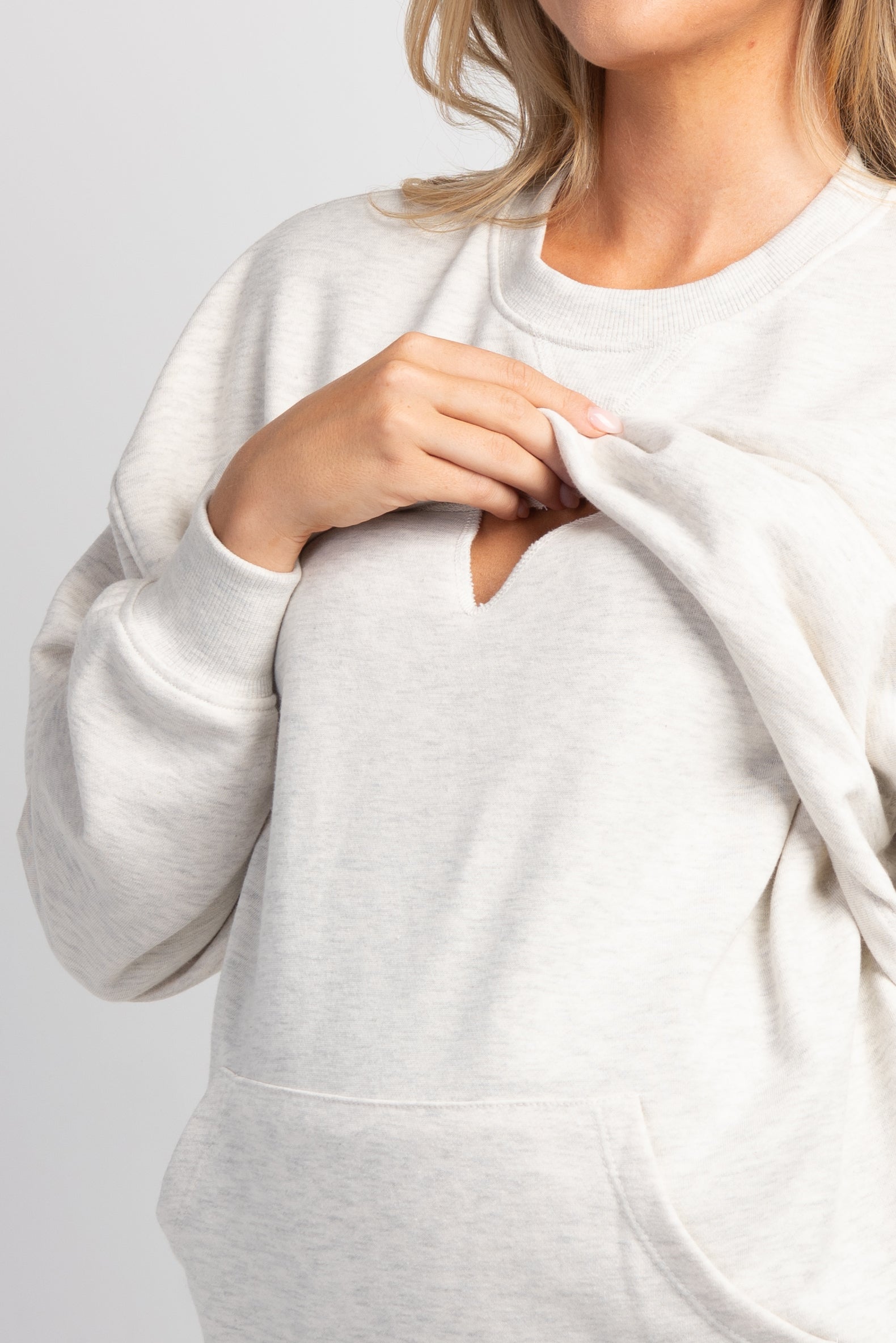 Oatmeal maternity sweatshirt with discreet lift-up breastfeeding access
