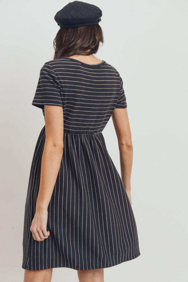 Black Short Sleeve Stripe w/Side Pocket Maternity Dress