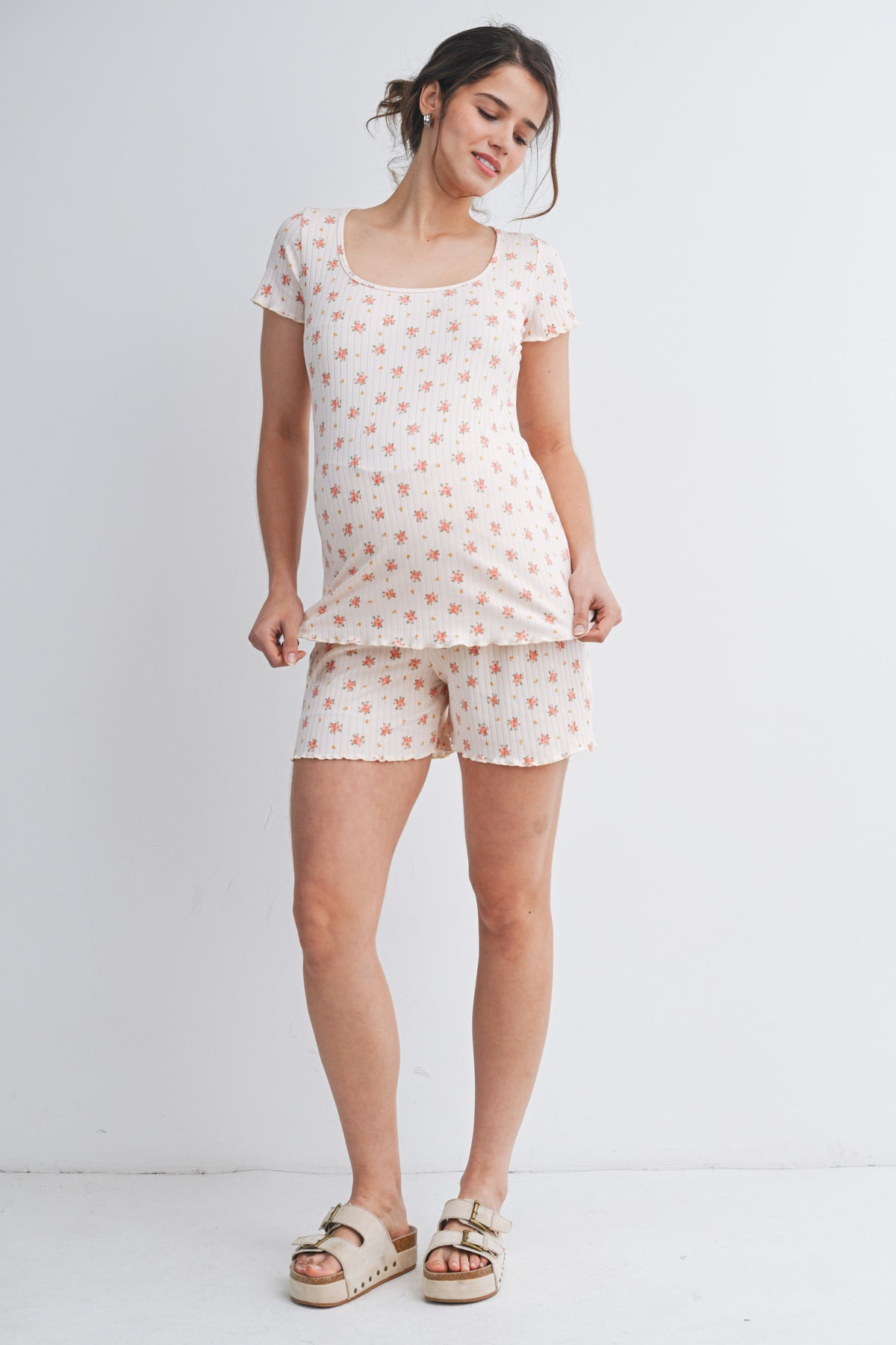 Peach Floral Ribbed Maternity Lounge Set – Top and Shorts Full Body