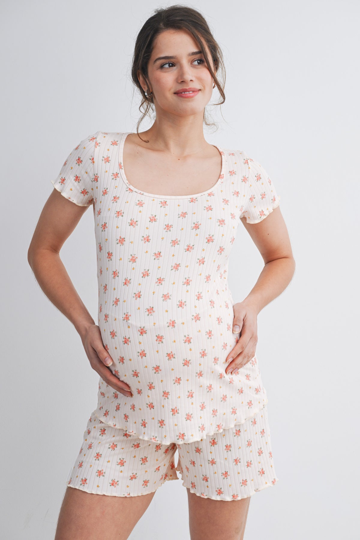 Peach Floral Ribbed Maternity Lounge Set – Top and Shorts Front View