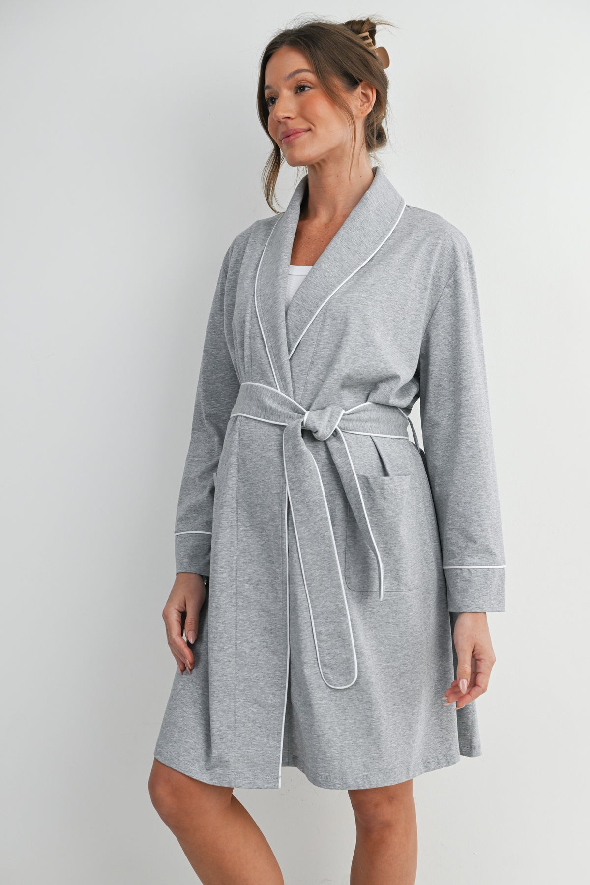 heather grey side view maternity long sleeve robe with tie belt and pockets