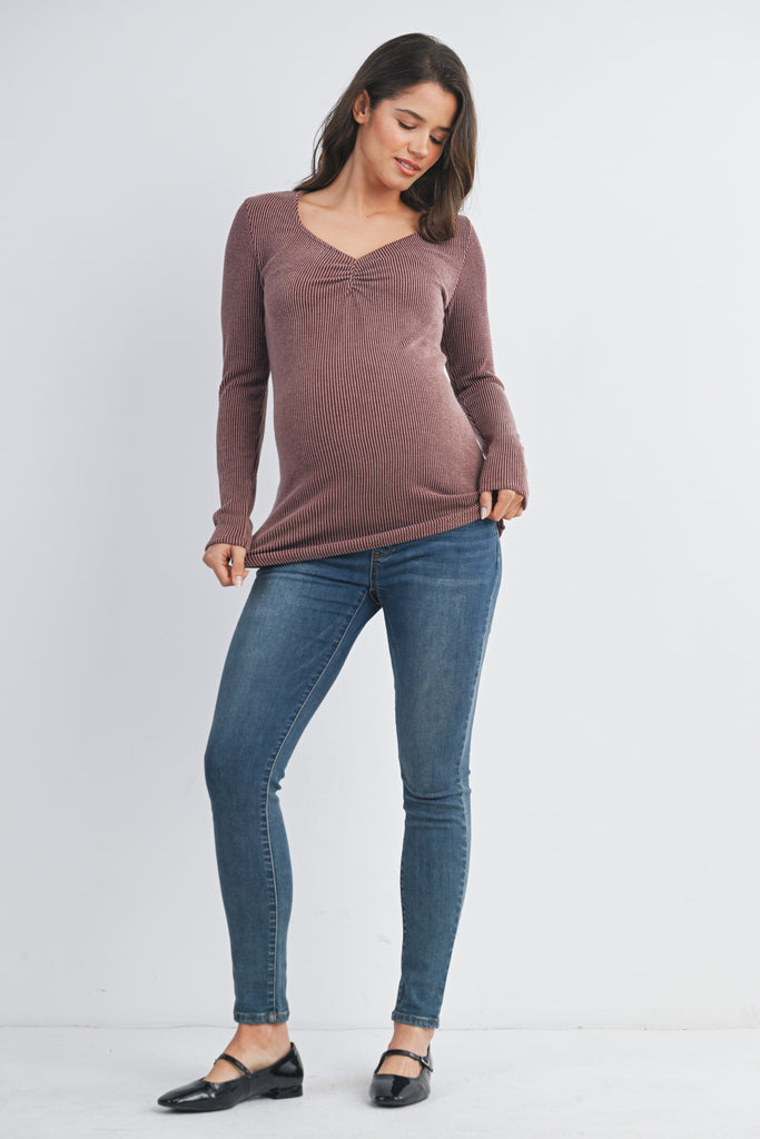 Red Brown Sweetheart Neck Long Sleeve Ribbed Maternity Top Full Body