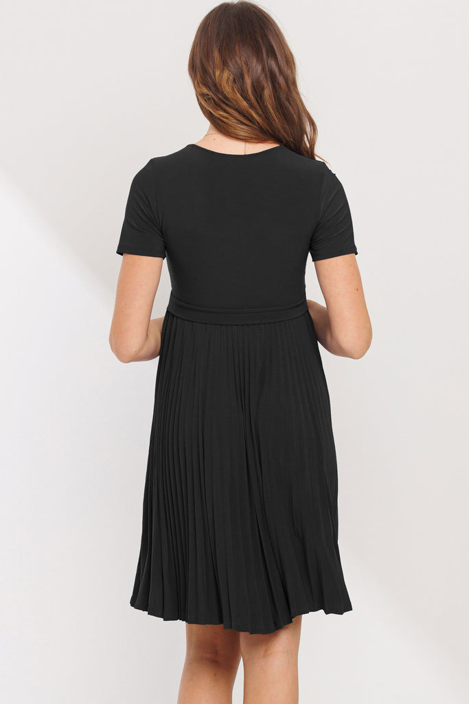 Black Pleated V-Neck Short Sleeve Maternity Dress