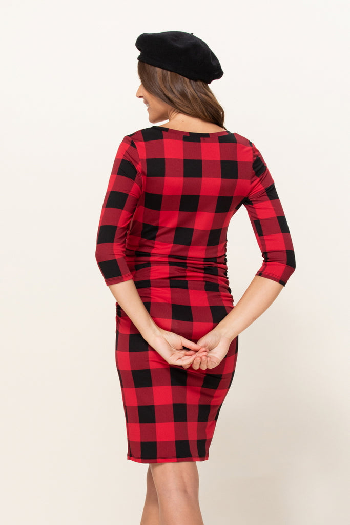 Red/Black Plaid 3/4 Sleeve Round Neck Ruched Maternity Dress